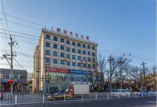 盘龙区铺面装修复古风